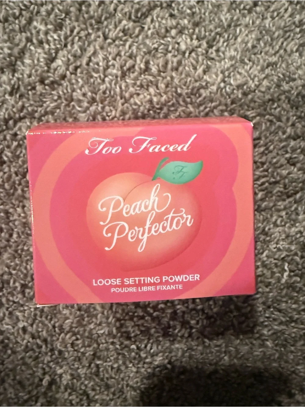 Too Faced Peach Perfector Loose Setting Powder - Peachy pink new in box